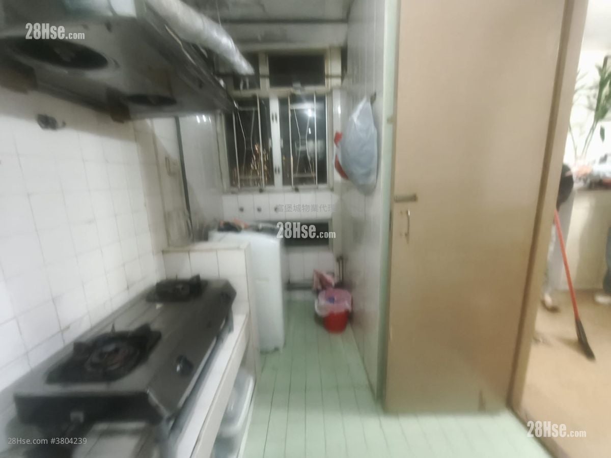 Kwong Yuen Estate Sell 3 Bedrooms , 1 Bathroom 485 ft²