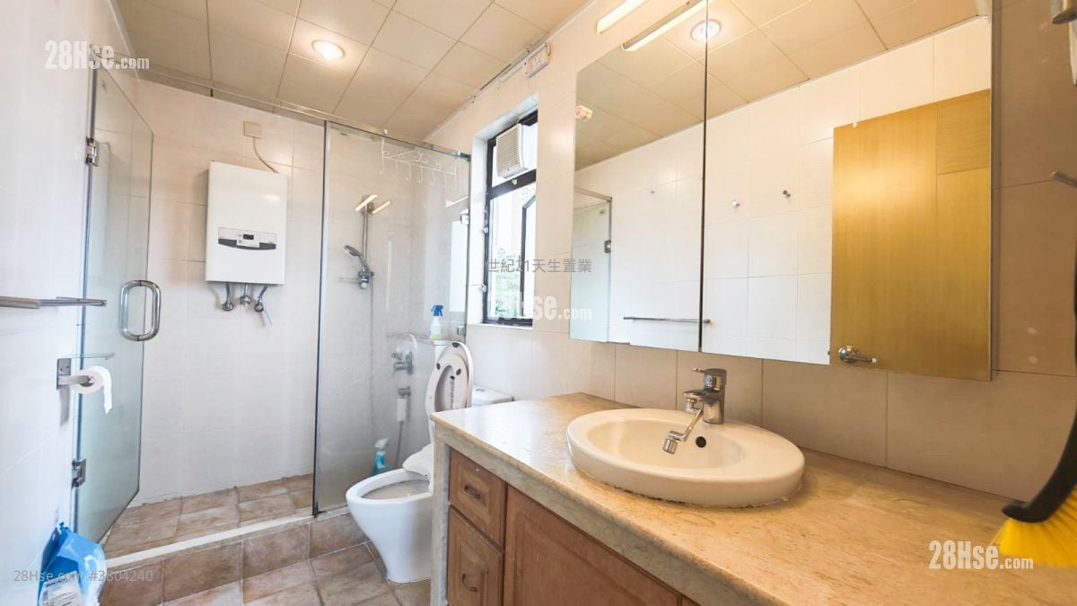 Dragon Villa Rental 5+ Bedrooms , 3 Bathrooms 1,342 ft²