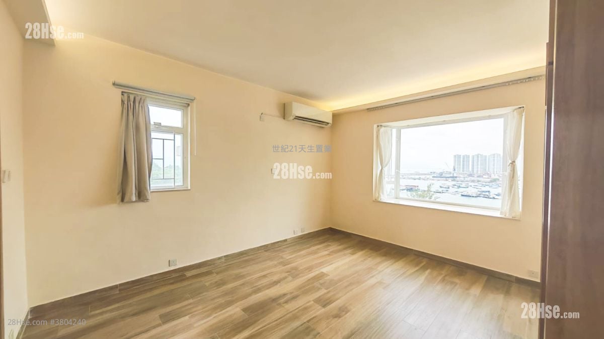 Dragon Villa Rental 5+ Bedrooms , 3 Bathrooms 1,342 ft²