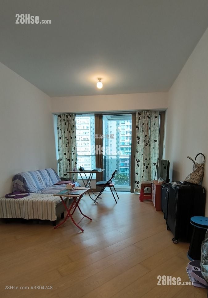 Macpherson Place Sell 2 Bedrooms , 1 Bathroom 555 ft²