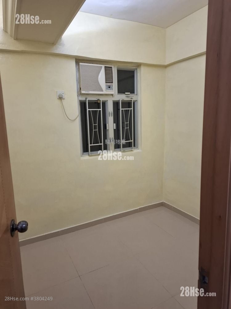 Tung Lo Court Rental 1 Bedroom , 1 Bathroom 150 ft²