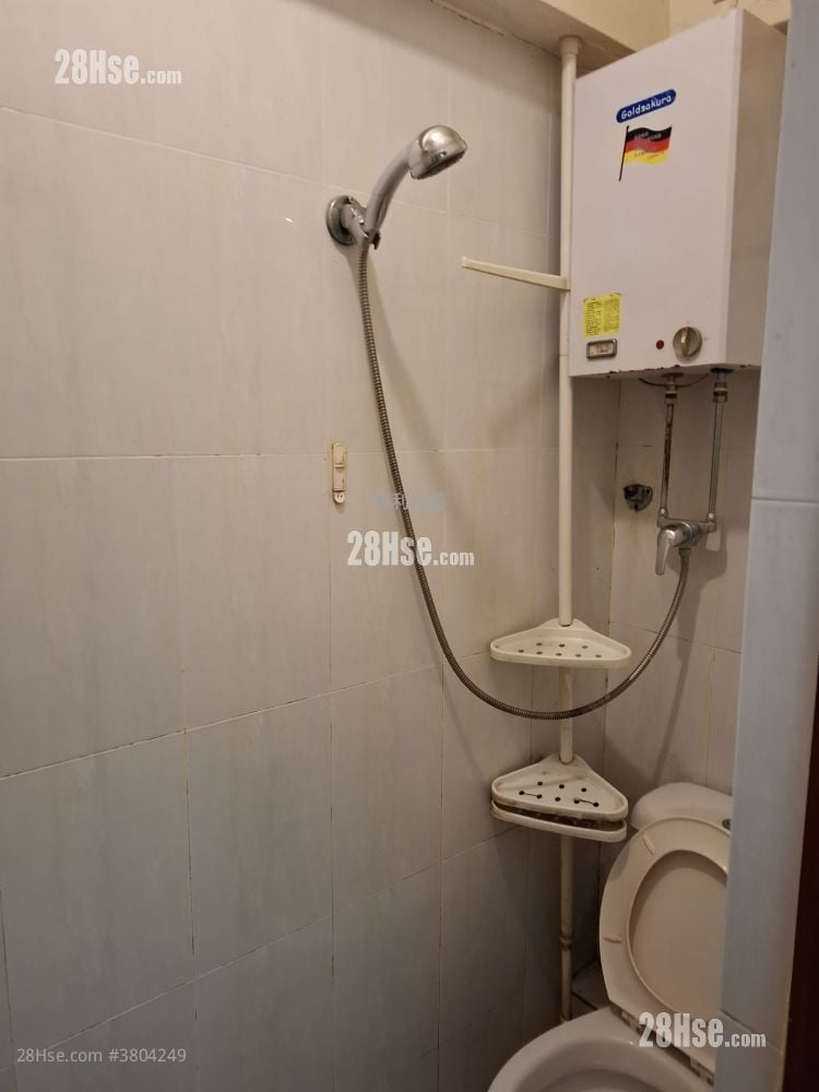 Tung Lo Court Rental 1 Bedroom , 1 Bathroom 150 ft²