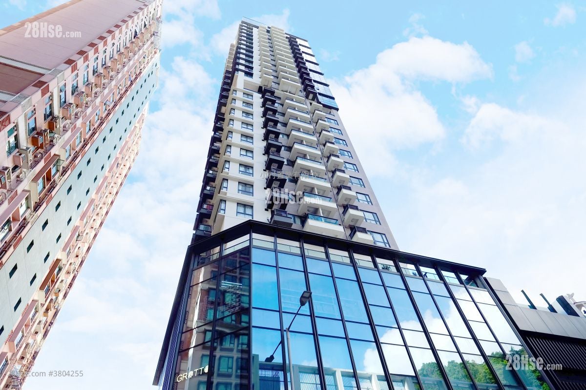 building outlook: East 17 Rental 2 Bedrooms , 1 Bathroom 445 ft²