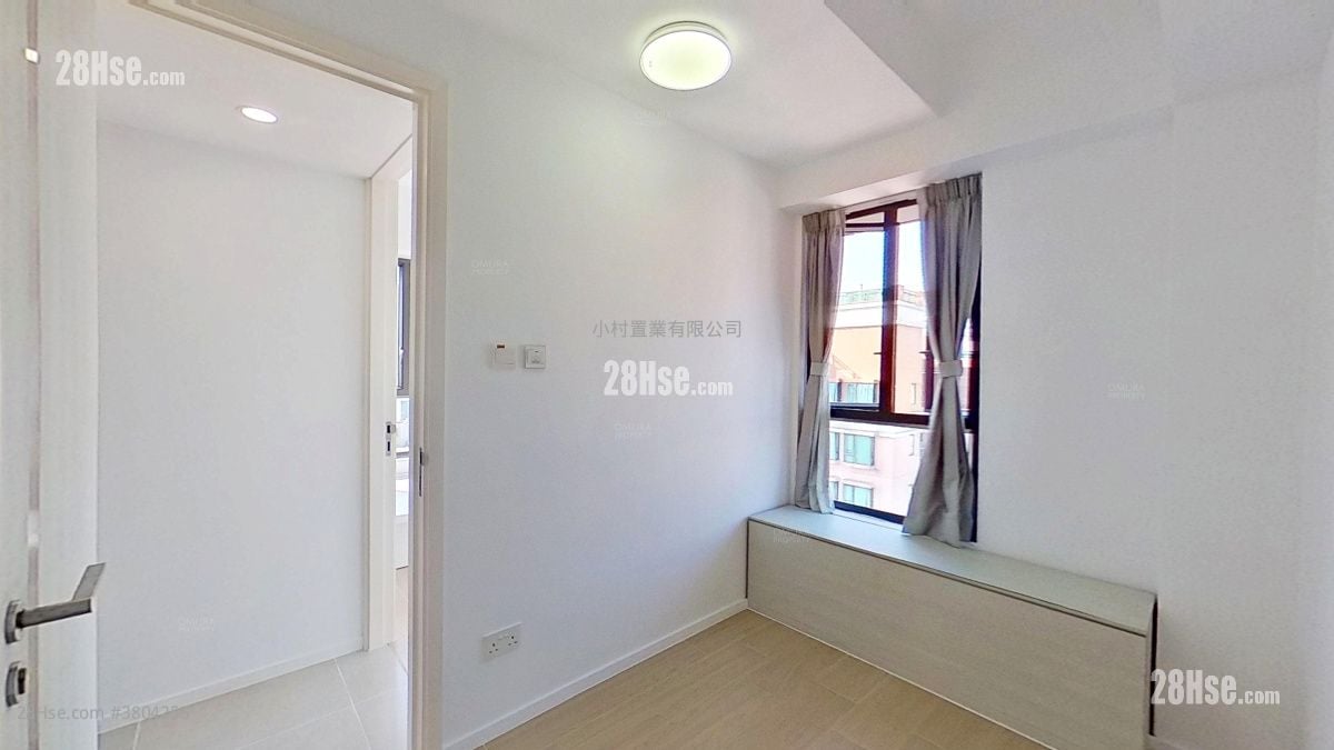 bedroom 2: East 17 Rental 2 Bedrooms , 1 Bathroom 445 ft²