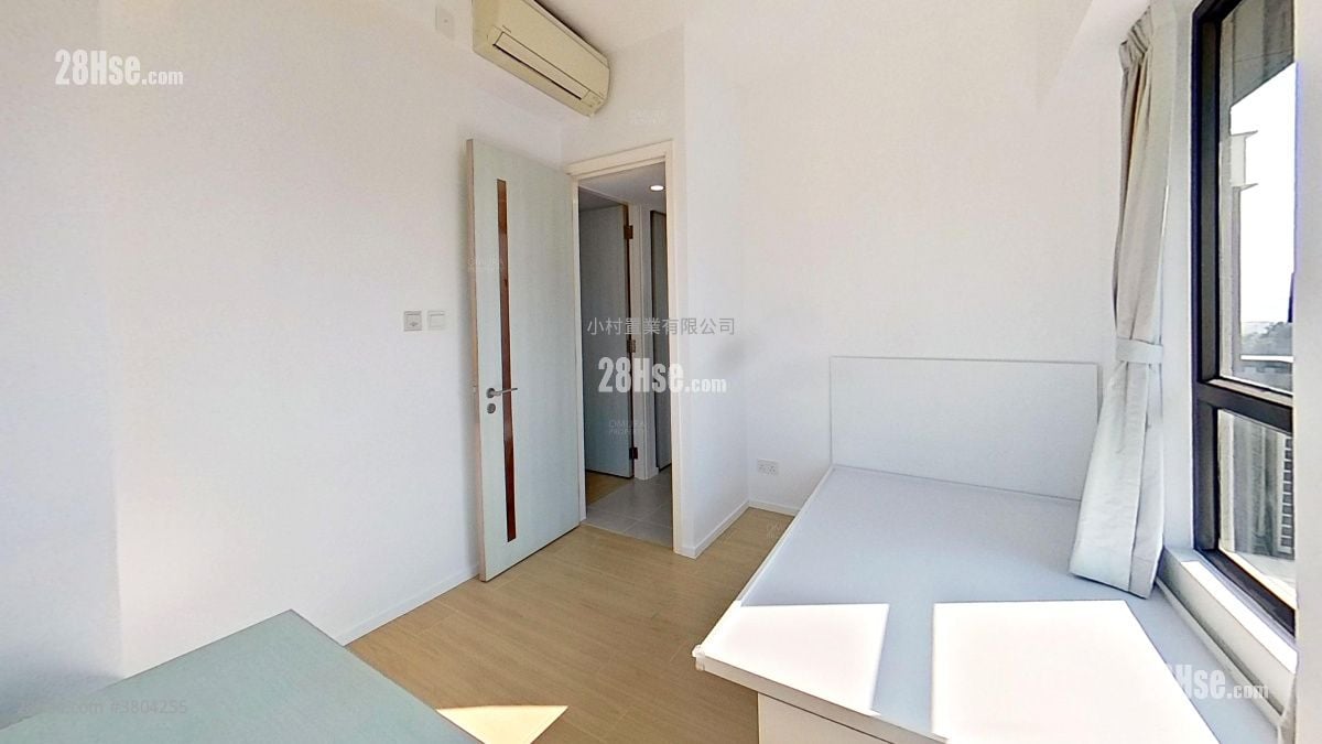 master room: East 17 Rental 2 Bedrooms , 1 Bathroom 445 ft²