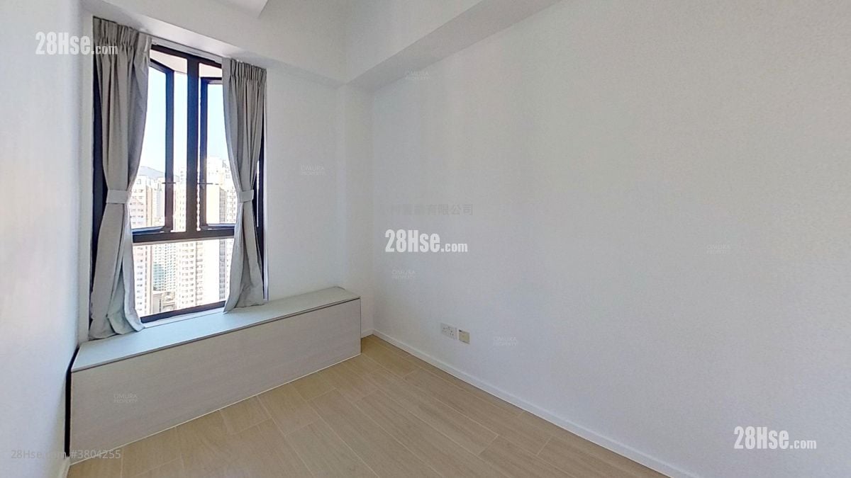 bedroom 2: East 17 Rental 2 Bedrooms , 1 Bathroom 445 ft²