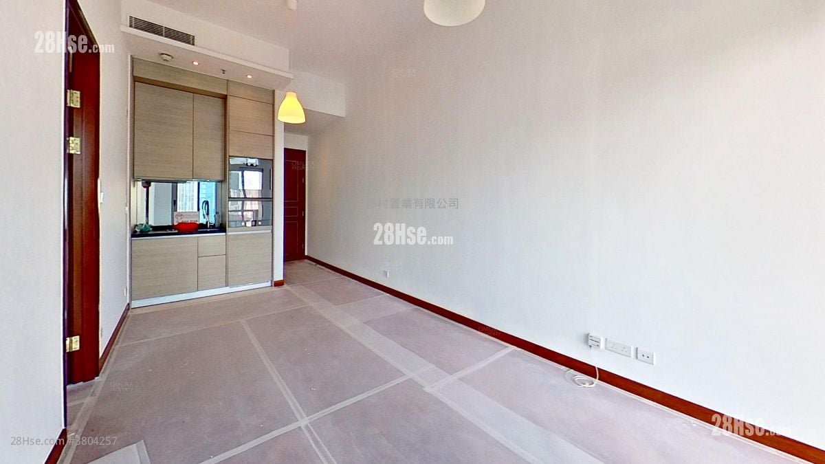 living room: The Avenue Rental 2 Bedrooms , 1 Bathroom 519 ft²