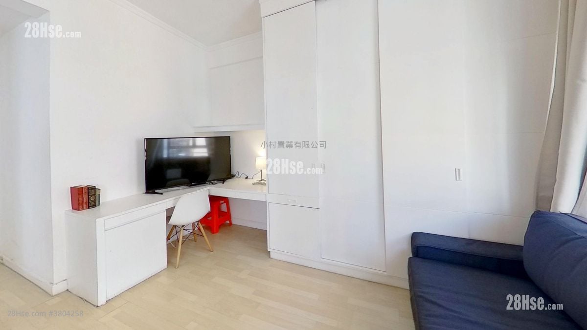 厅: 名仕阁 租盘 开放式间隔 , 1 浴室 315 平方尺