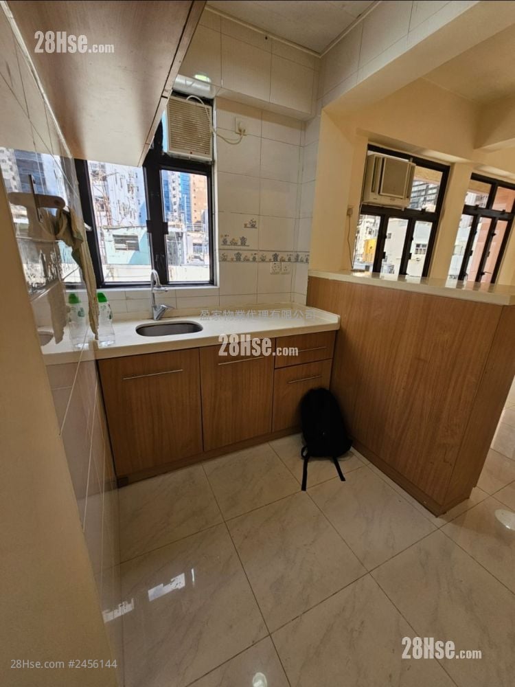 45 Staunton Street Rental 2 Bedrooms , 1 Bathroom 344 ft²