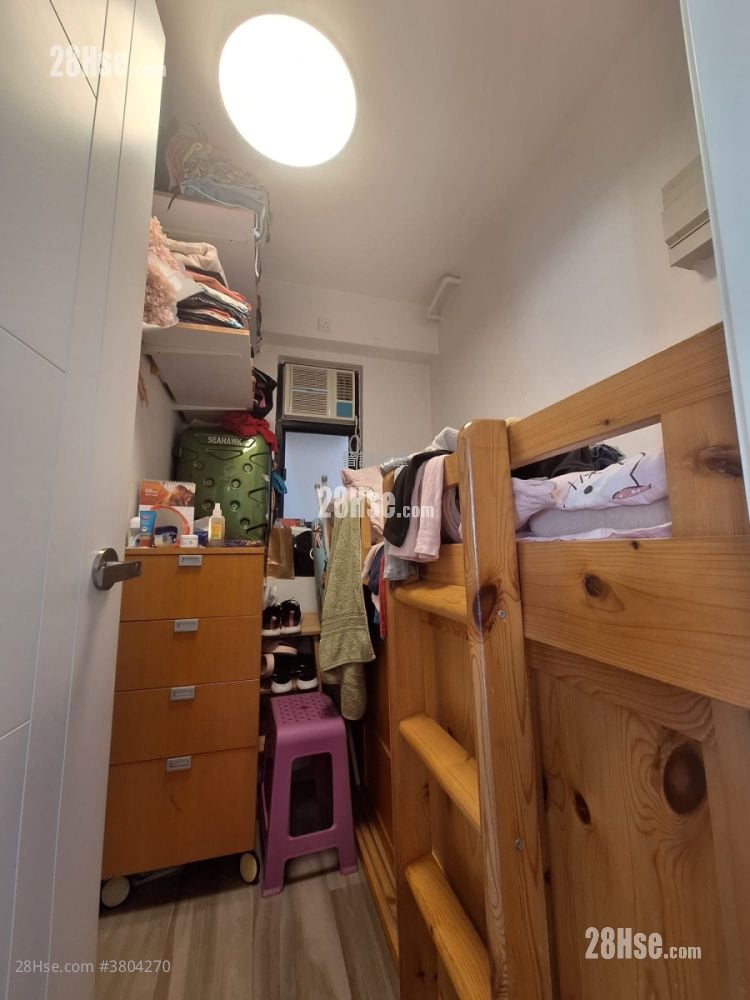 Anglers' Bay Sell 1,160 ft²