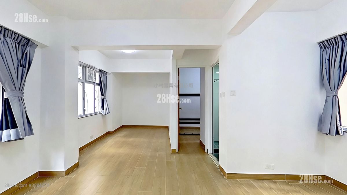living room: Kimlai Court Rental 1 Bedroom , 1 Bathroom 445 ft²