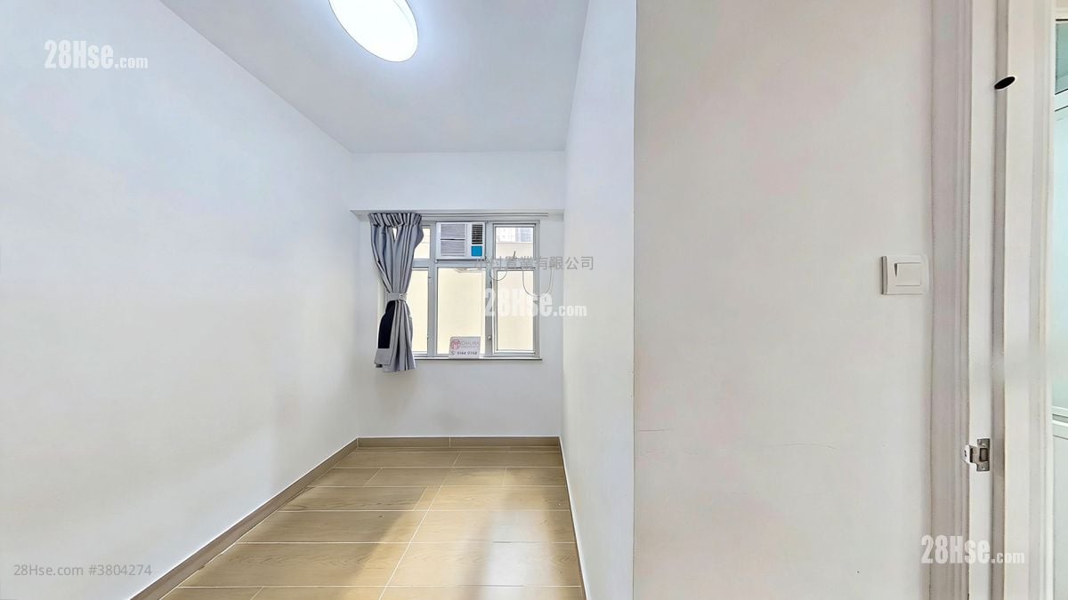 master room: Kimlai Court Rental 1 Bedroom , 1 Bathroom 445 ft²