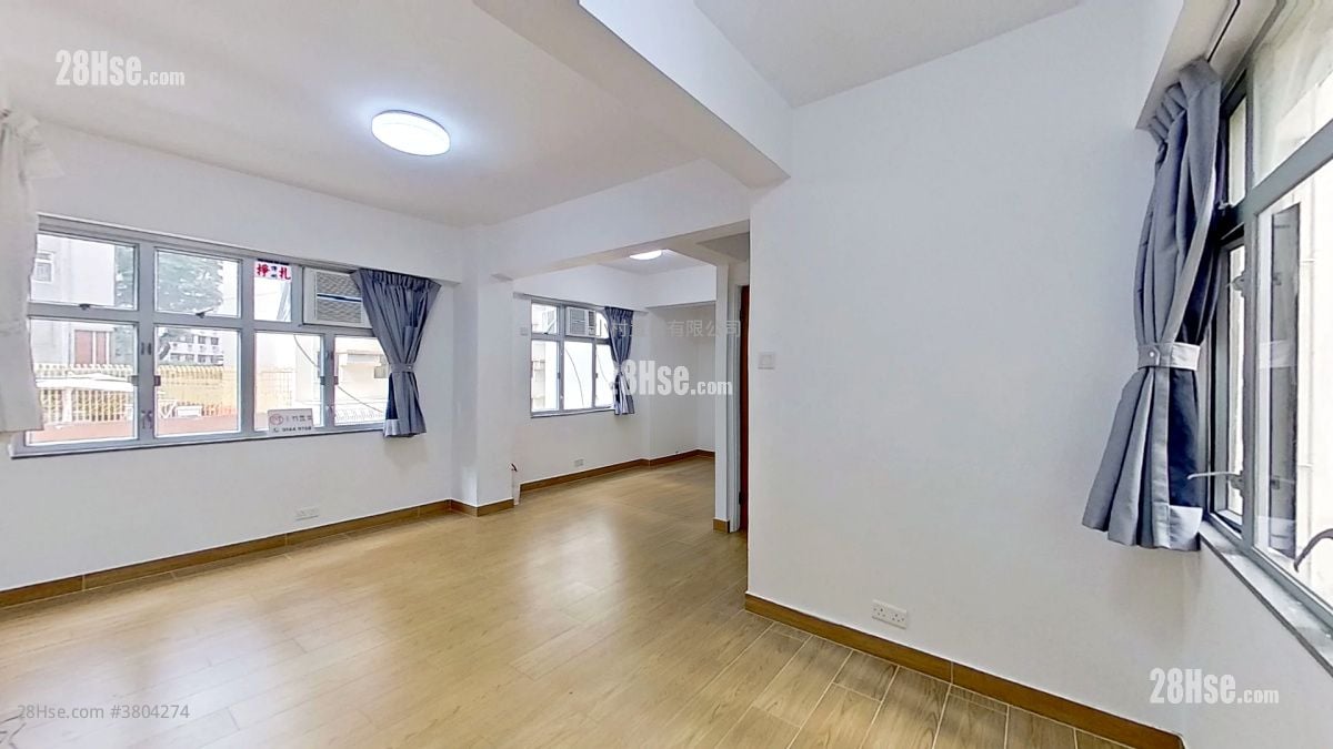 living room: Kimlai Court Rental 1 Bedroom , 1 Bathroom 445 ft²