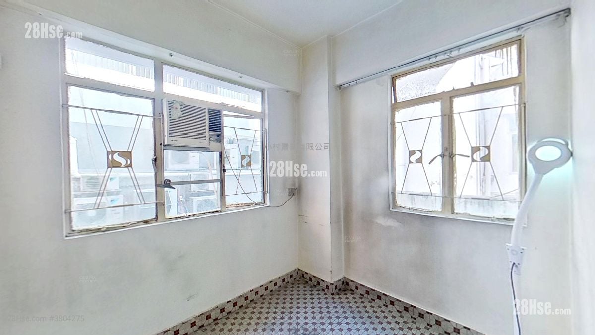 睡房 2: 新泰楼 租盘 3 房 , 1 浴室 361 平方尺