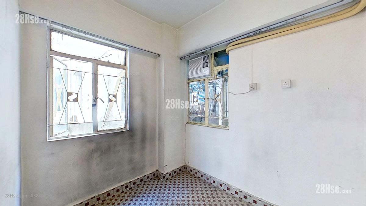 睡房 3: 新泰楼 租盘 3 房 , 1 浴室 361 平方尺