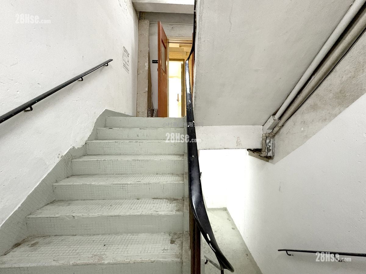 main door: 20 Possession Street Rental 1 Bedroom , 1 Bathroom 358 ft²