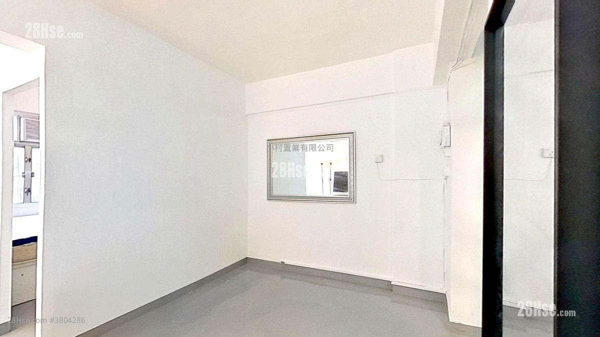 living room: 20 Possession Street Rental 1 Bedroom , 1 Bathroom 358 ft²