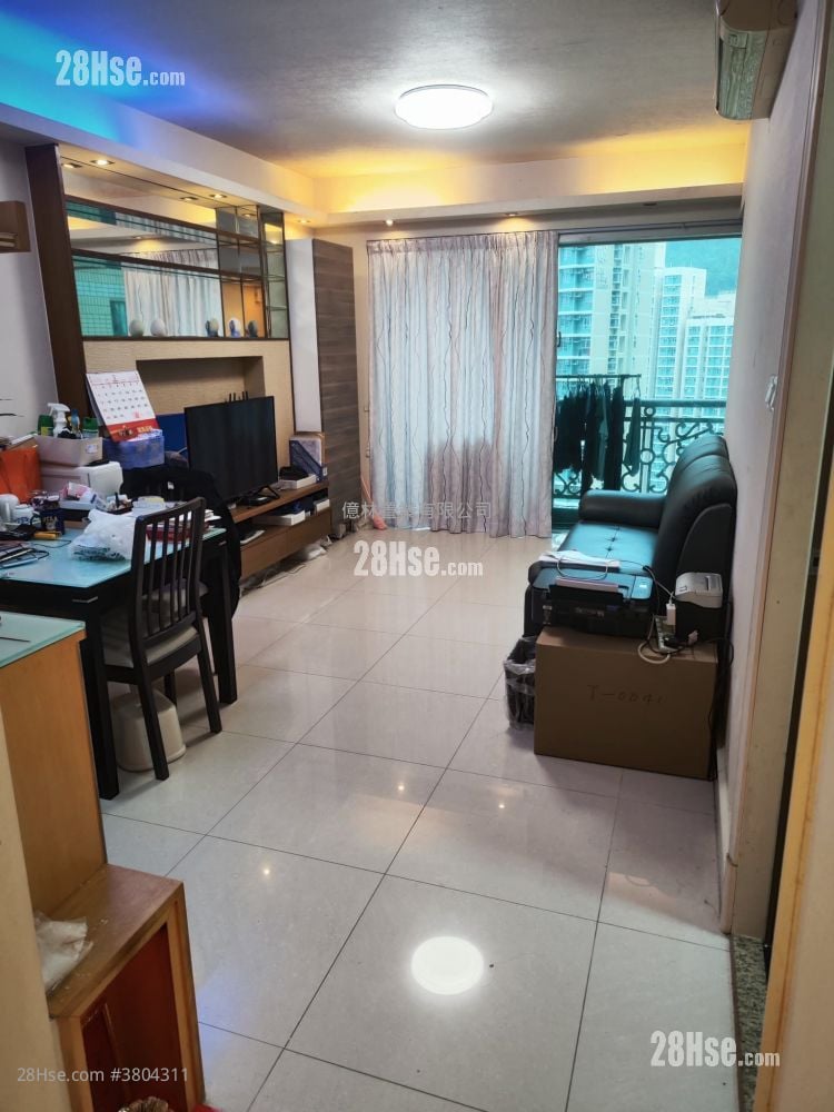 Metro Town Rental 2 Bedrooms , 1 Bathroom 503 ft²