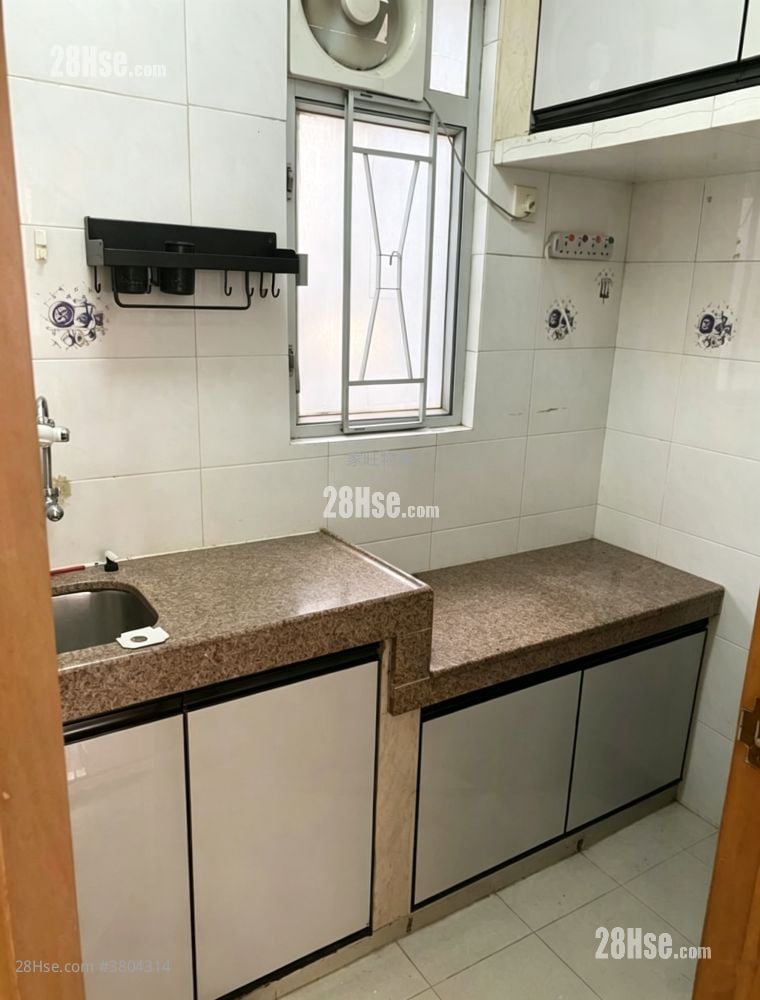 唐楼 租盘 2 房 , 1 浴室 312 平方尺