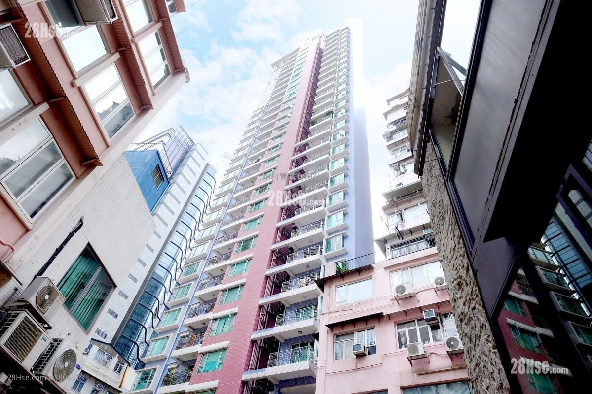 building outlook: Tung Tze Terrace Rental 1 Bedroom , 1 Bathroom 344 ft²