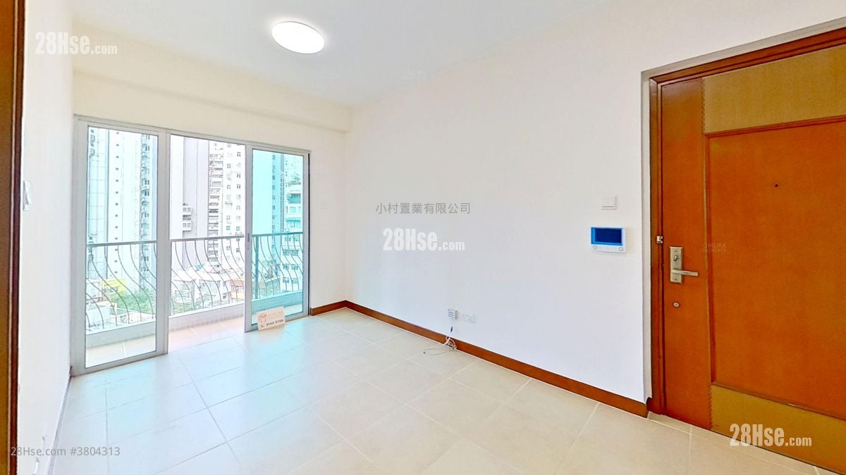 living room: Tung Tze Terrace Rental 1 Bedroom , 1 Bathroom 344 ft²