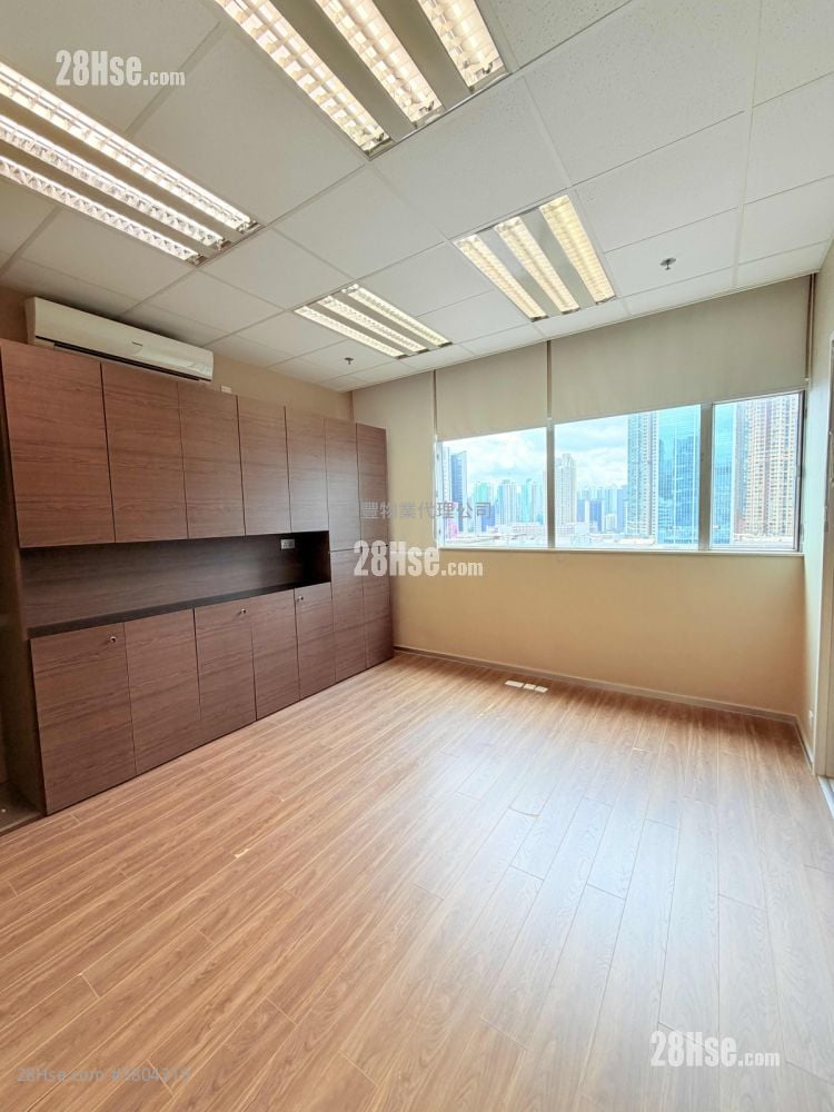 时颖中心 租盘 5+ 房 2,380 平方尺