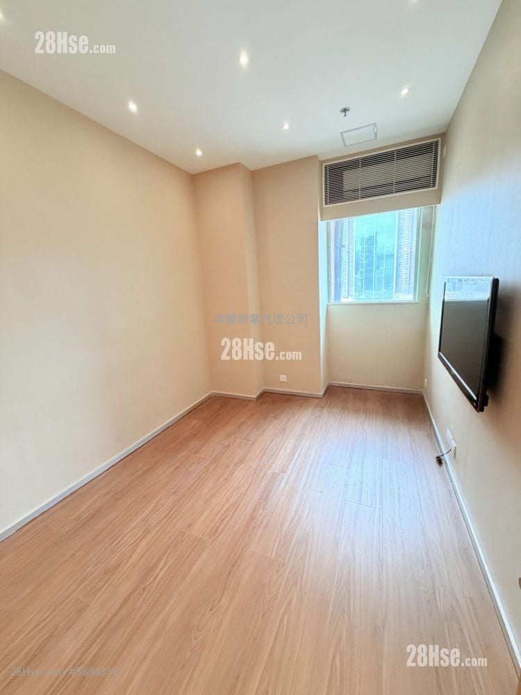 时颖中心 租盘 5+ 房 2,380 平方尺