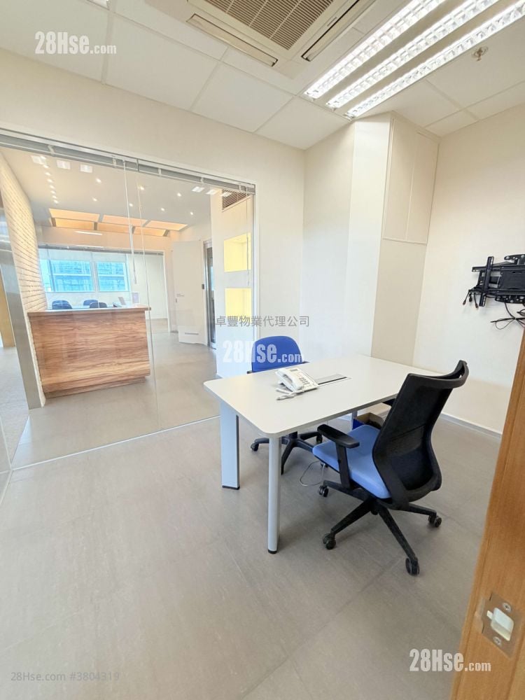 时颖中心 租盘 5+ 房 2,380 平方尺