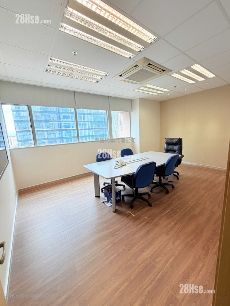 时颖中心 租盘 5+ 房 2,380 平方尺