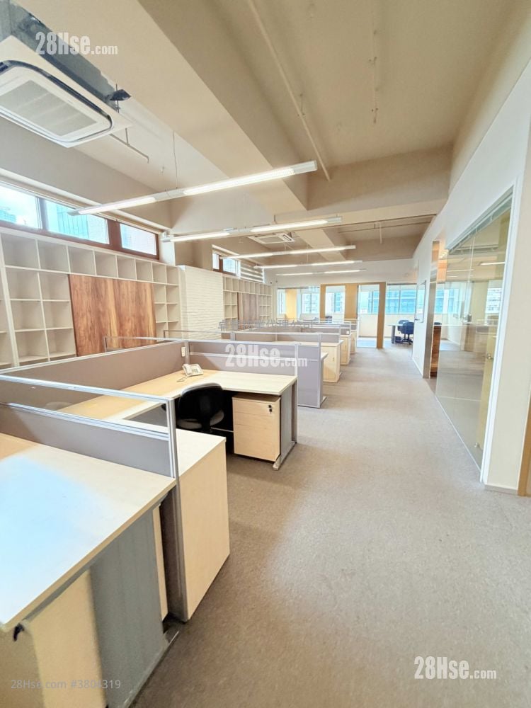 时颖中心 租盘 5+ 房 2,380 平方尺