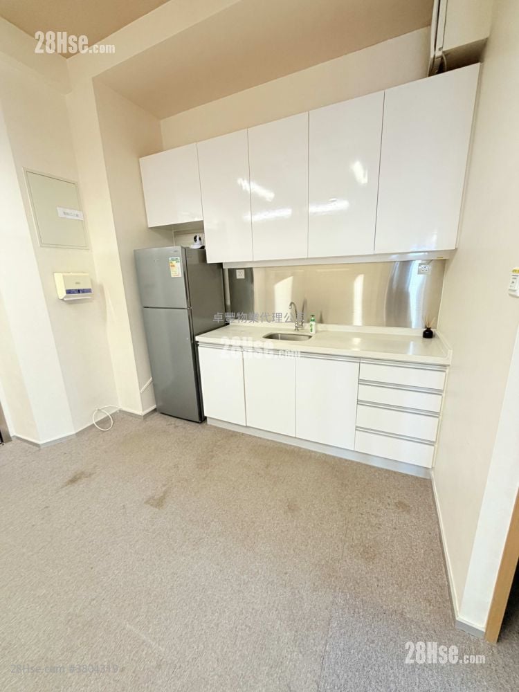 时颖中心 租盘 5+ 房 2,380 平方尺