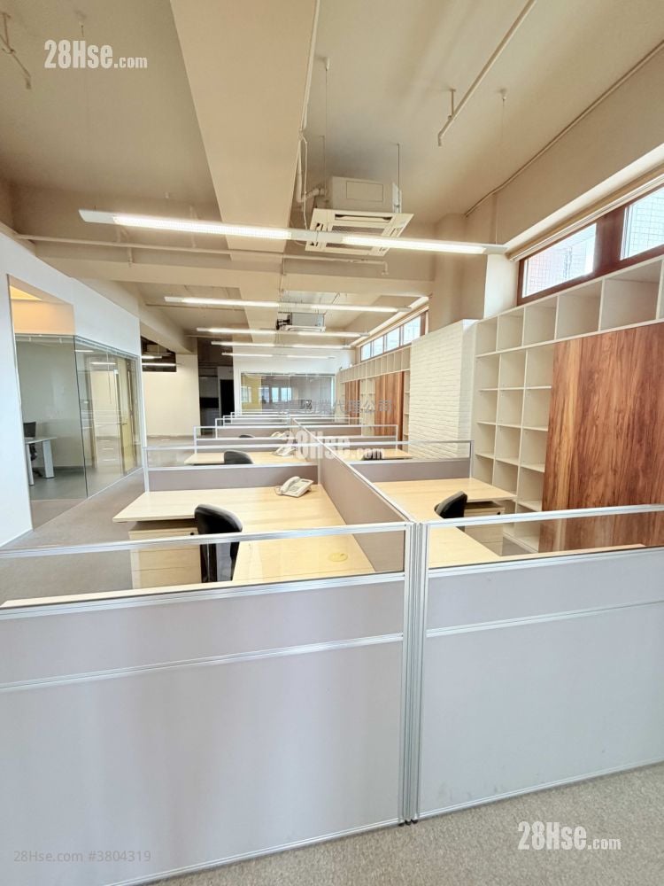 时颖中心 租盘 5+ 房 2,380 平方尺