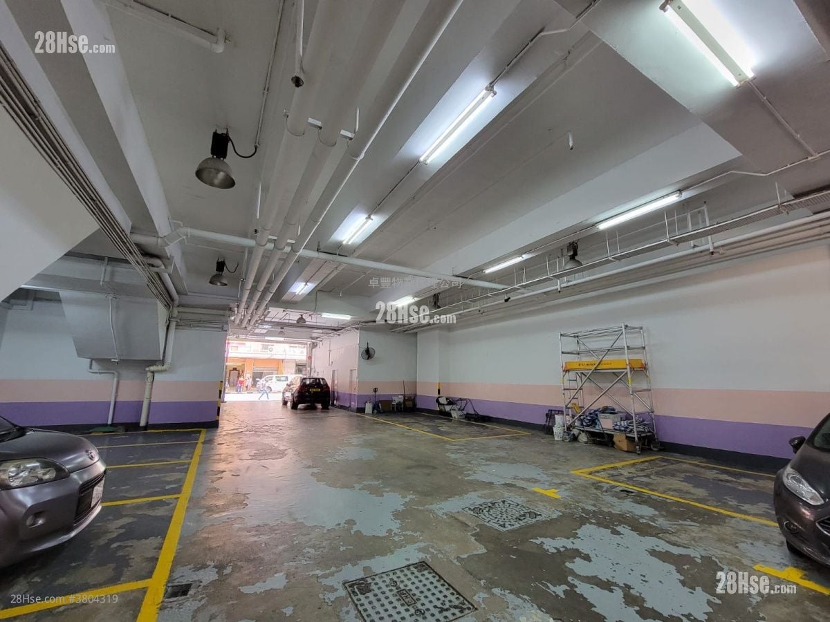 时颖中心 租盘 5+ 房 2,380 平方尺