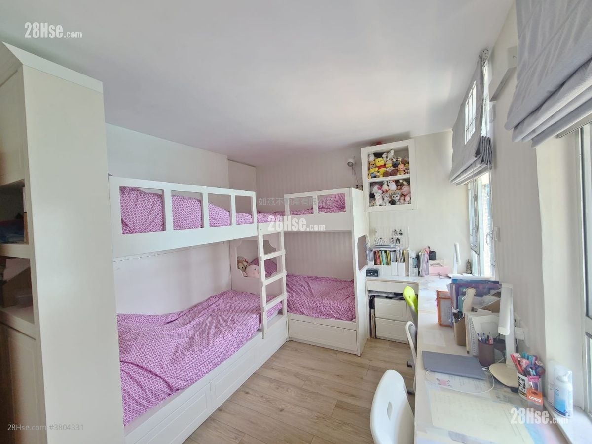 Whampoa Garden Sell 4 Bedrooms , 2 Bathrooms 771 ft²