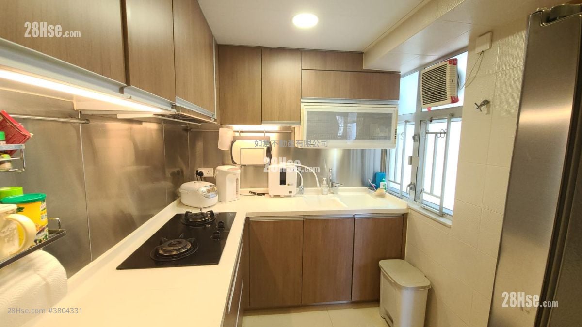 Whampoa Garden Sell 4 Bedrooms , 2 Bathrooms 771 ft²