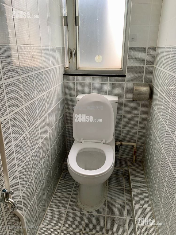 Gold King Industrial Building Rental 1 Toilet