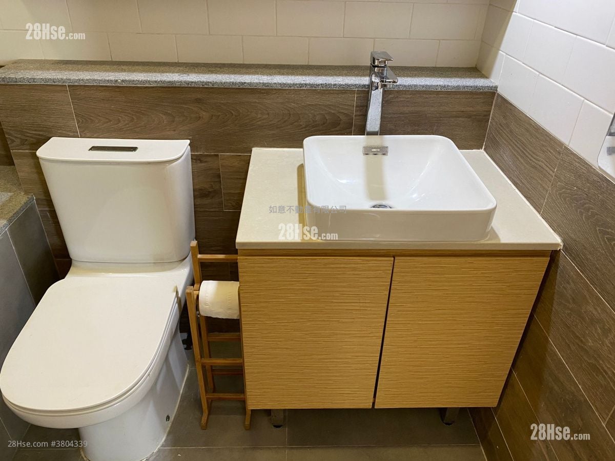 The Metropolis Residence Rental 1 Bedroom , 1 Bathroom 450 ft²