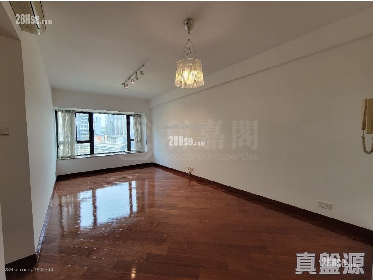 凯旋门 售盘 3 房 , 3 浴室 976 平方尺