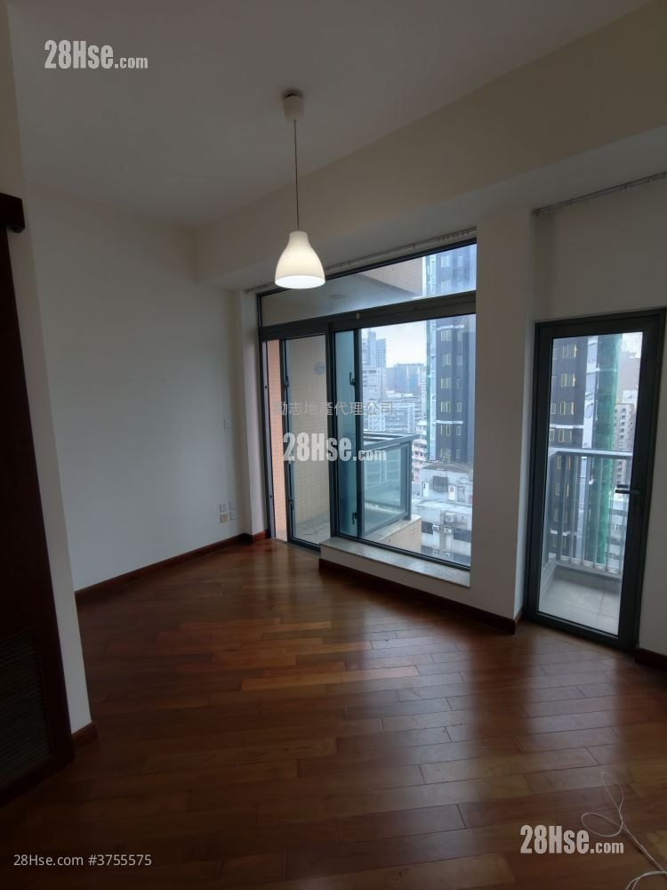 Park Summit Rental Studio , 1 Bathroom 274 ft²