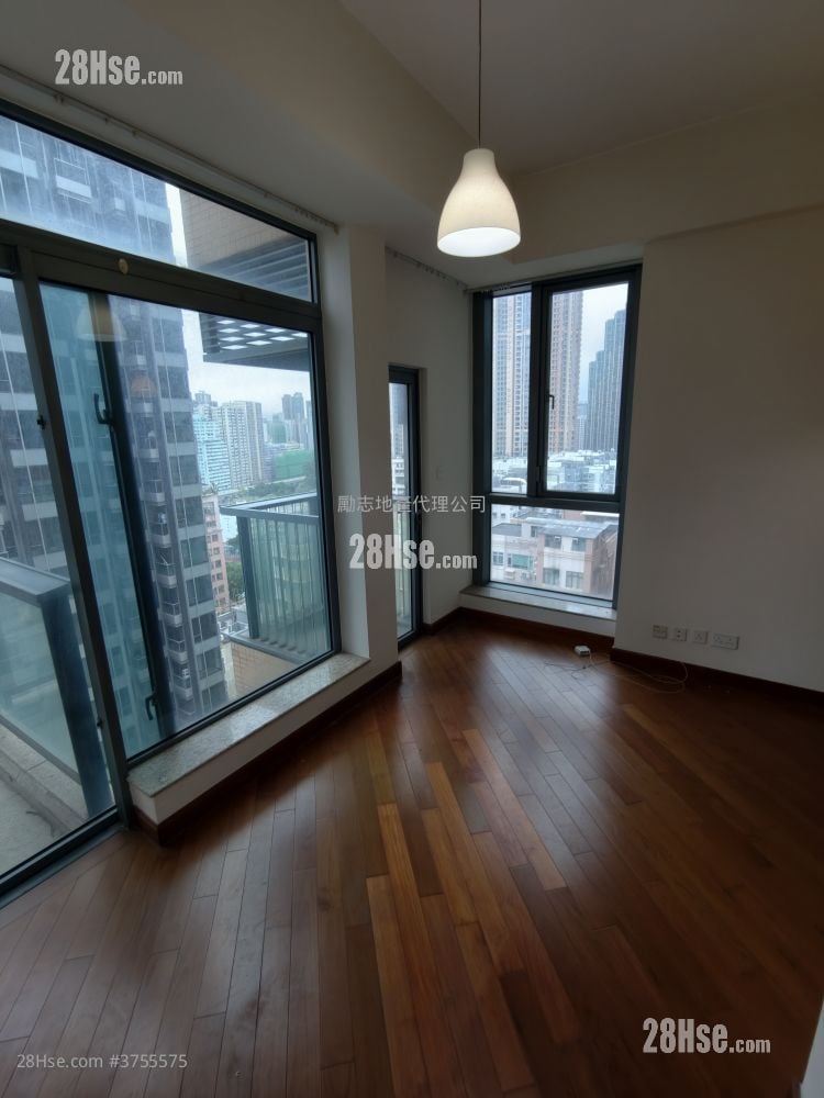 Park Summit Rental Studio , 1 Bathroom 274 ft²