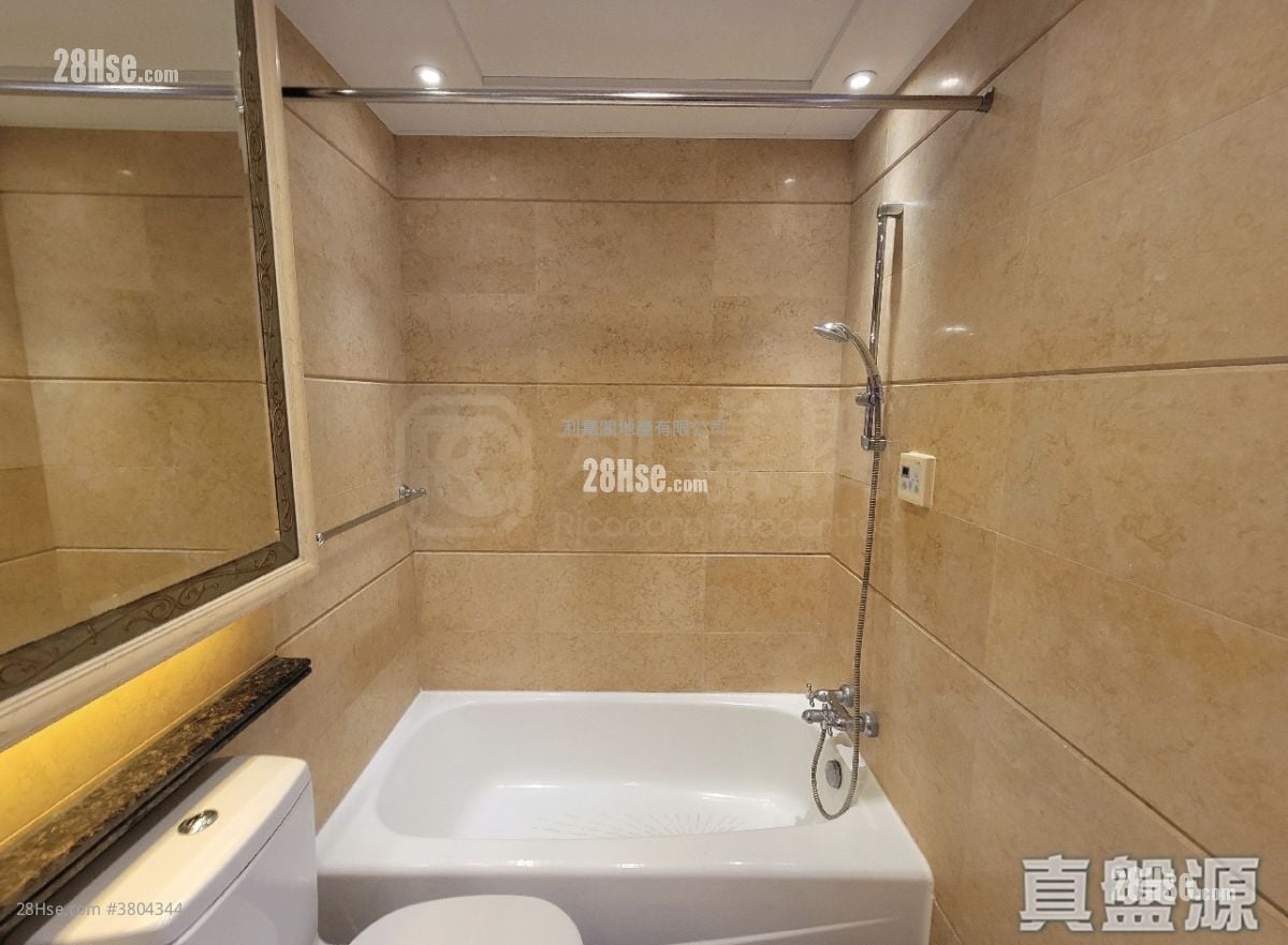 凯旋门 售盘 3 房 , 3 浴室 976 平方尺