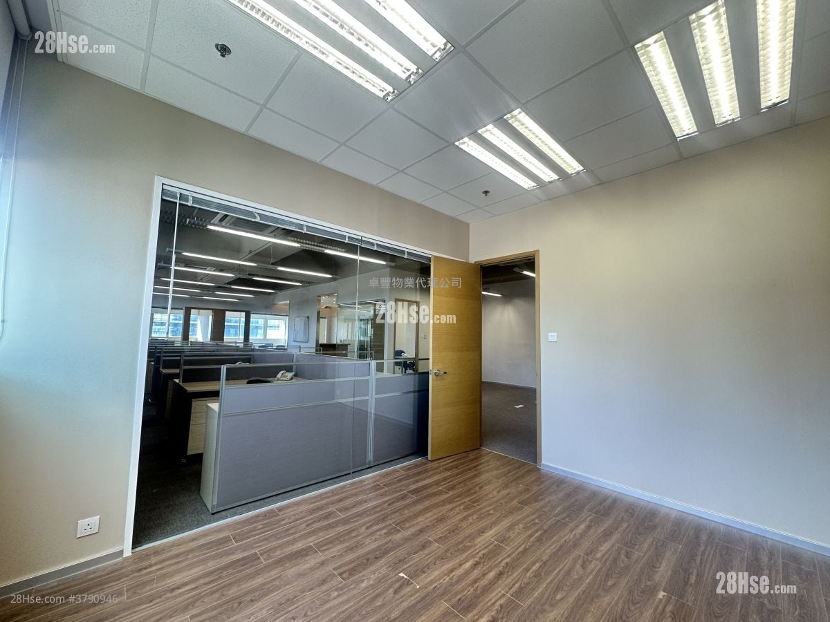 时颖中心 租盘 5+ 房 2,290 平方尺