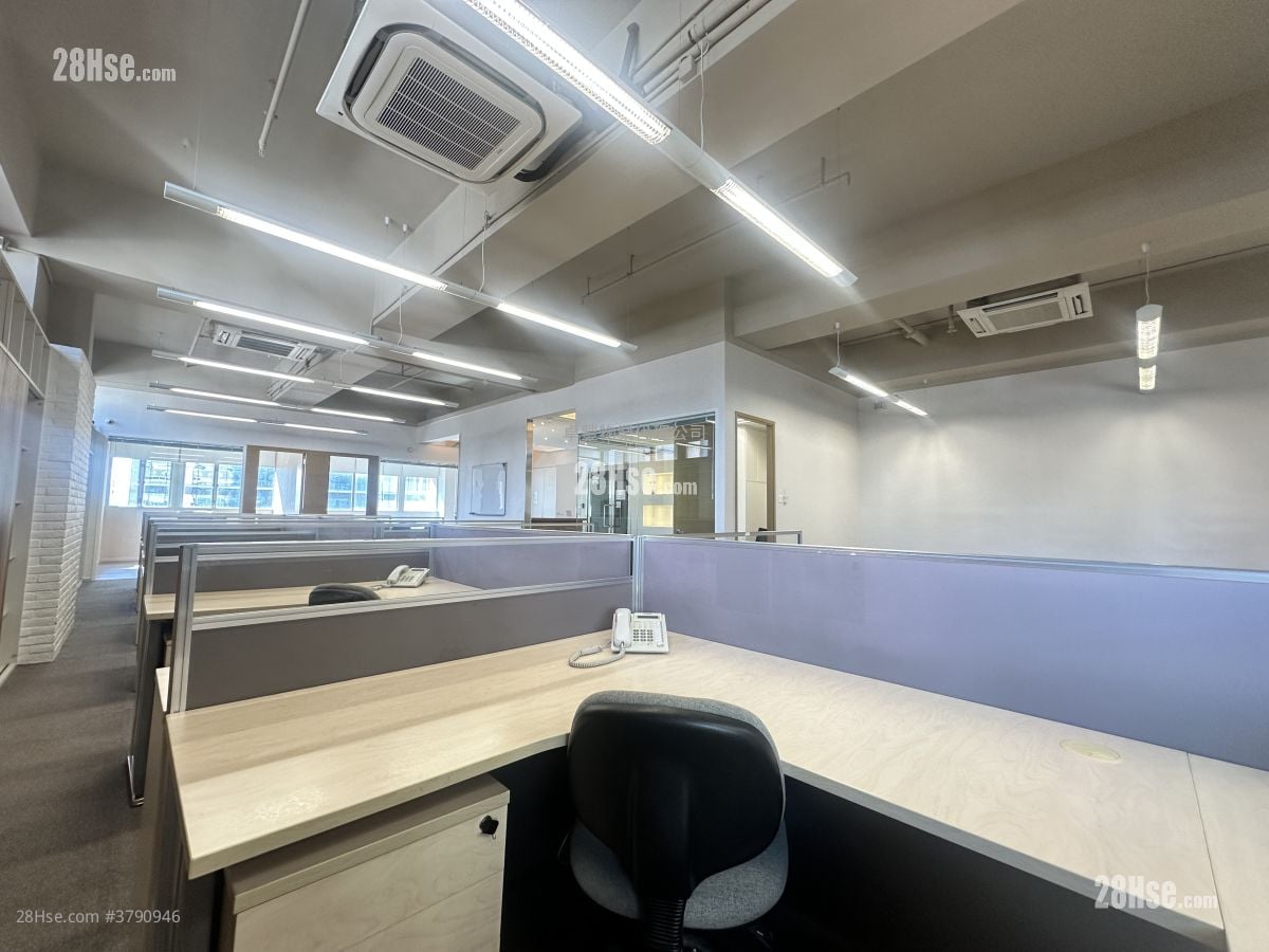 时颖中心 租盘 5+ 房 2,290 平方尺