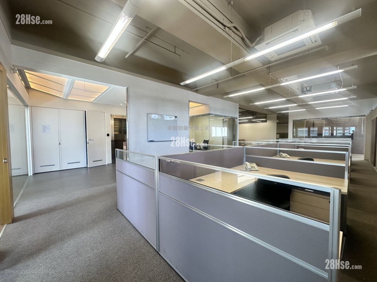 时颖中心 租盘 5+ 房 2,290 平方尺