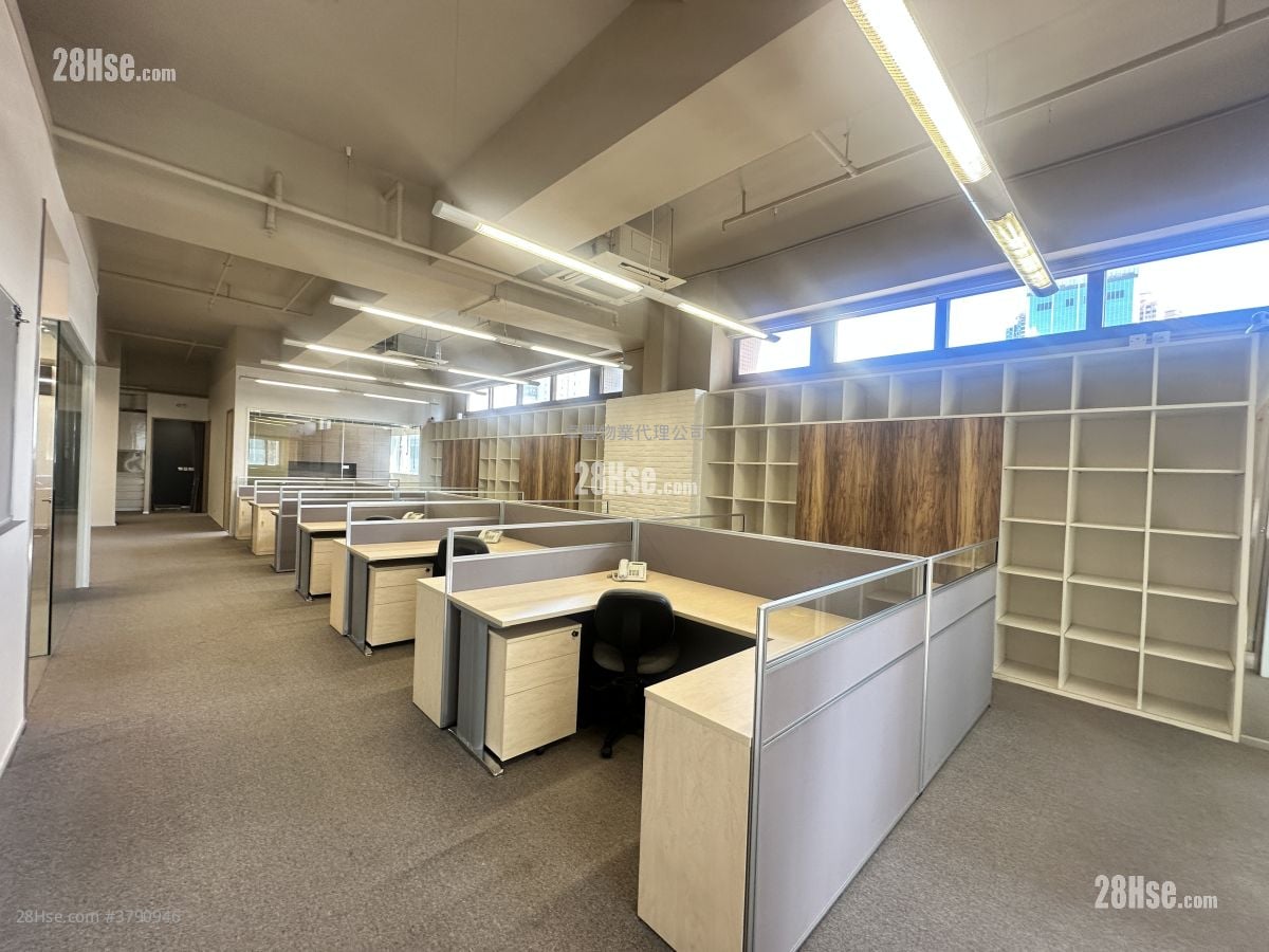 时颖中心 租盘 5+ 房 2,290 平方尺