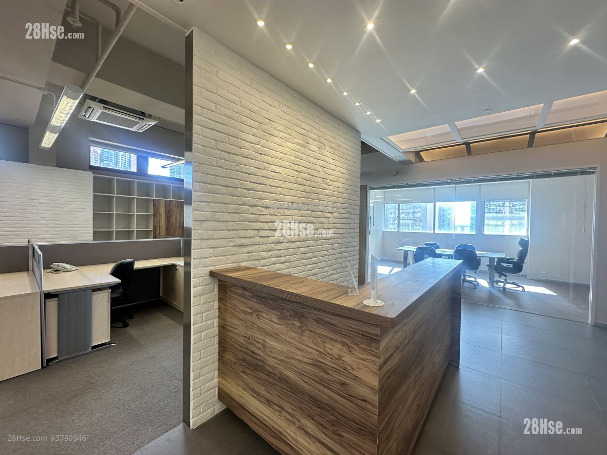 时颖中心 租盘 5+ 房 2,290 平方尺