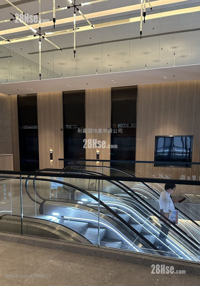 Dr. Kong Centre Sell