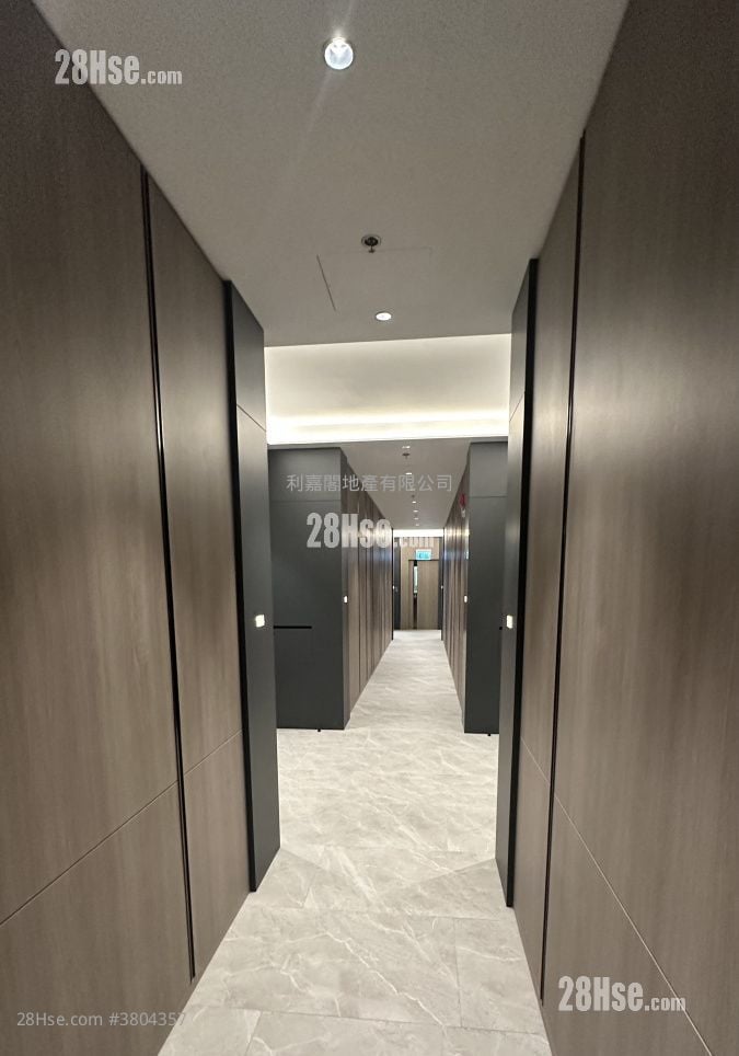 Dr. Kong Centre Sell