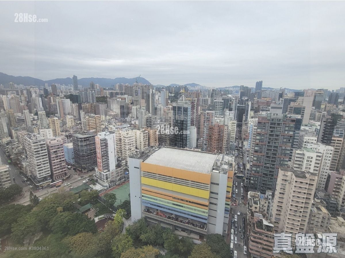 Grand Austin Sell 5+ Bedrooms 2,180 ft²