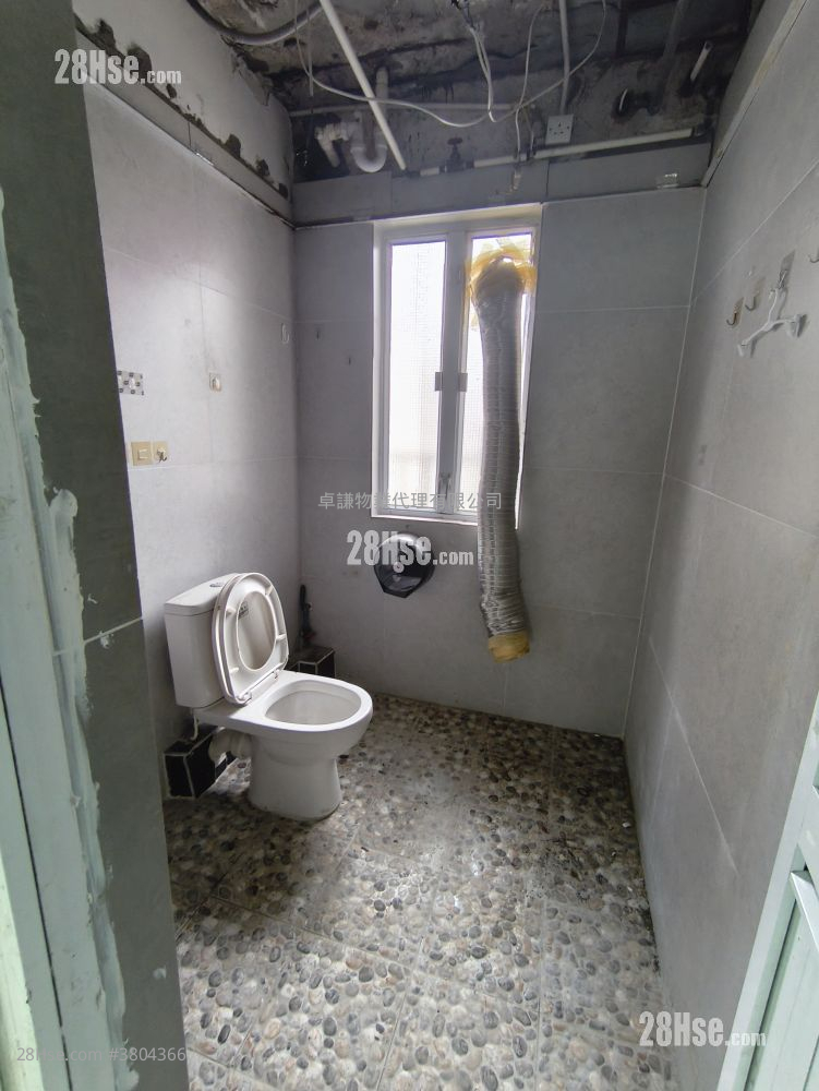 Silver Commercial Building Rental 2 Toilets